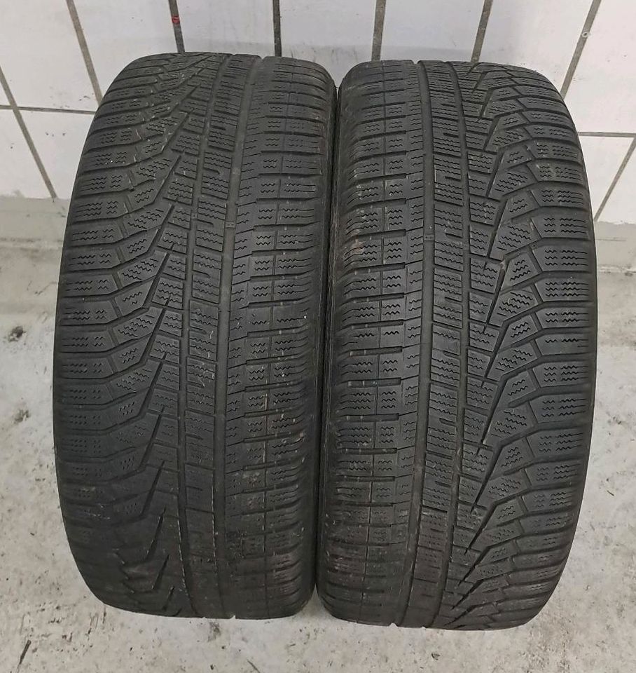 2021 - 2x 225/45 R18 95H Hankook Winterreifen in Böblingen