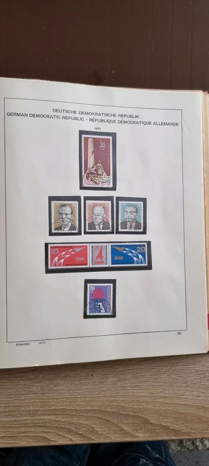 Briefmarkensammlung DDR und BRD und andere Länder in Plau am See