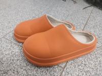 Hausschuhe orange 39/40 Schlappy Sachsen - Göda Vorschau