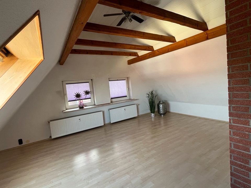 Modern attraktive 3-Zimmer-DG Wohnung mit Harzpanorama in Liebenburg