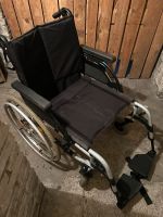 Rollstuhl klappbar (eher breit) Berlin - Charlottenburg Vorschau