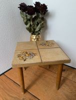 Vintage Tisch Holz Beistelltisch Blumenhocker mit Fliesen alt Bayern - Ingolstadt Vorschau