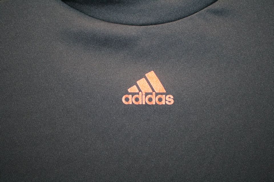 adidas T-Shirt Grau Gr. 152 Sport Zustand sehr gut in Nürnberg (Mittelfr)