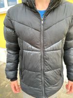 Verkaufe eine Winterjacke in einwandfreiem Zustand, Größe 182 Bayern - Schwabach Vorschau