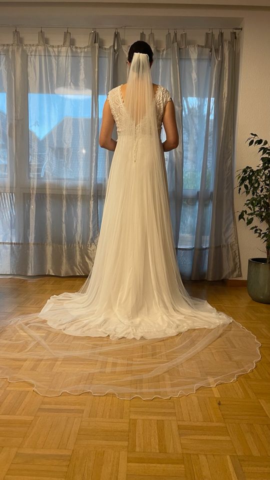 Brautkleid für Schwangere oder Plus Size (NP 1200€) in Freiburg im Breisgau