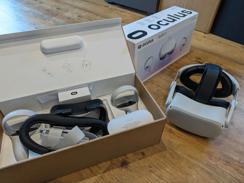 Oculus Quest 2 - 128GB - mit Zubehör - mit OVP - VR in Grasbrunn