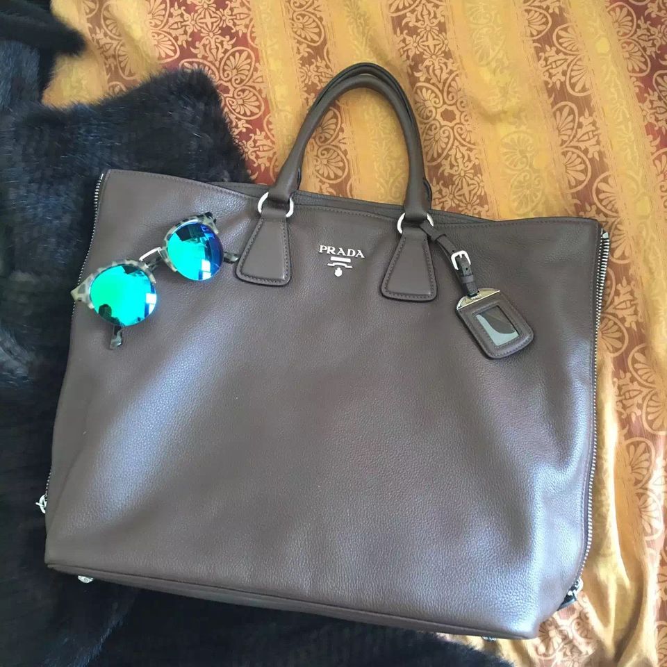 neue prada BN2419 Leder Tasche in Beuel - Vilich | eBay Kleinanzeigen ist  jetzt Kleinanzeigen