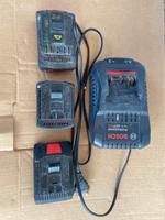 Bosch 18V Ladegerät + 3 Akkus – als defekt Baden-Württemberg - Rottweil Vorschau