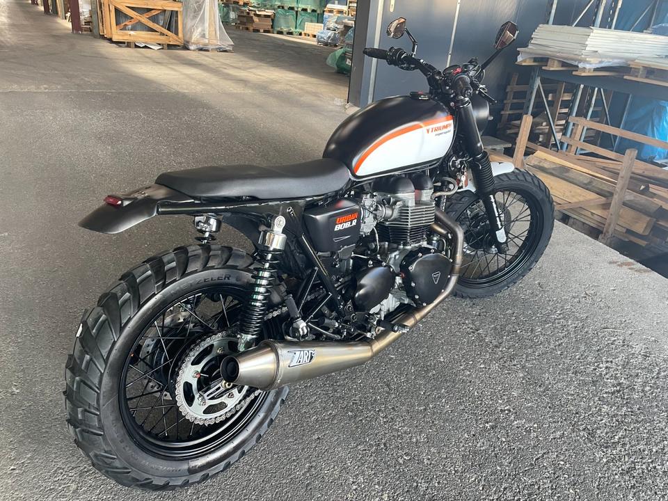 Triumph Bonneville T100 Cafe Racer, Scrambler, Custom, Cafe Race in Freilassing
