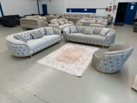 ANGEBOT DER WOCHE AUF LAGERWARE SOLANGE VORRAT REICHT* (Gloria 3+3+1 Chesterfield Set) Couch, Sessel, Chester, Sofa, Gästezimmer, Wohnlandschaft, Wohnzimmer. QMLager Bayern - Ursensollen Vorschau