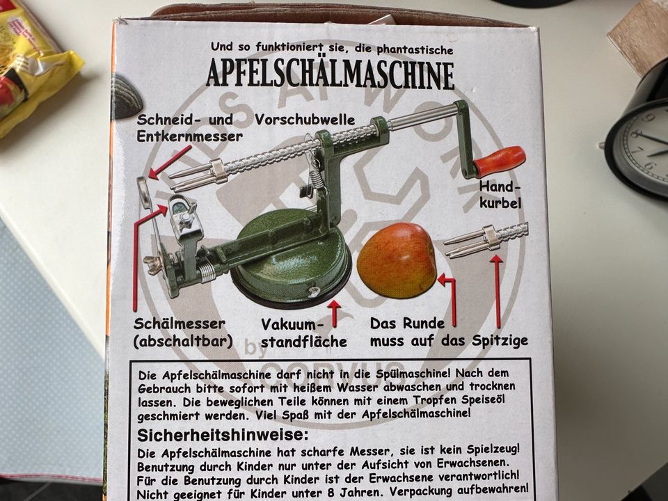 Apfelschälmaschine von Corvus Kids-at-work Neuwertig in Hamburg