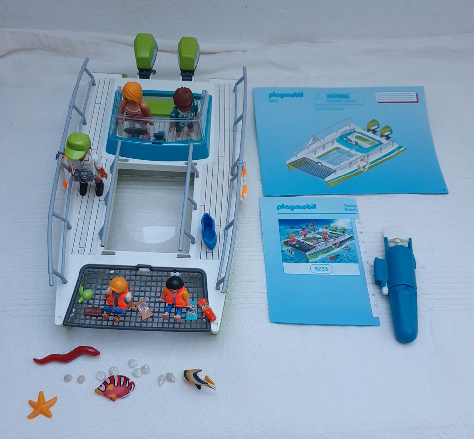 Playmobil Katamaran Boot Schiff 9233 mit Motor in Gengenbach