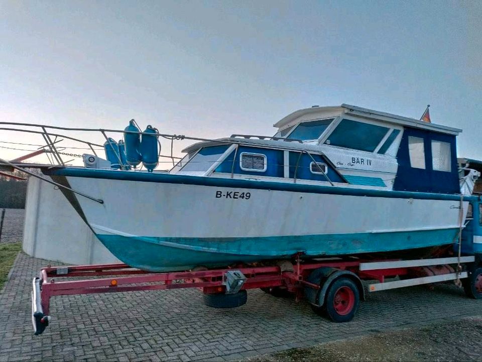 Boot Yacht Motorboot Motoryacht Kajütboot Benzin V8 Motor Bastler in Straelen