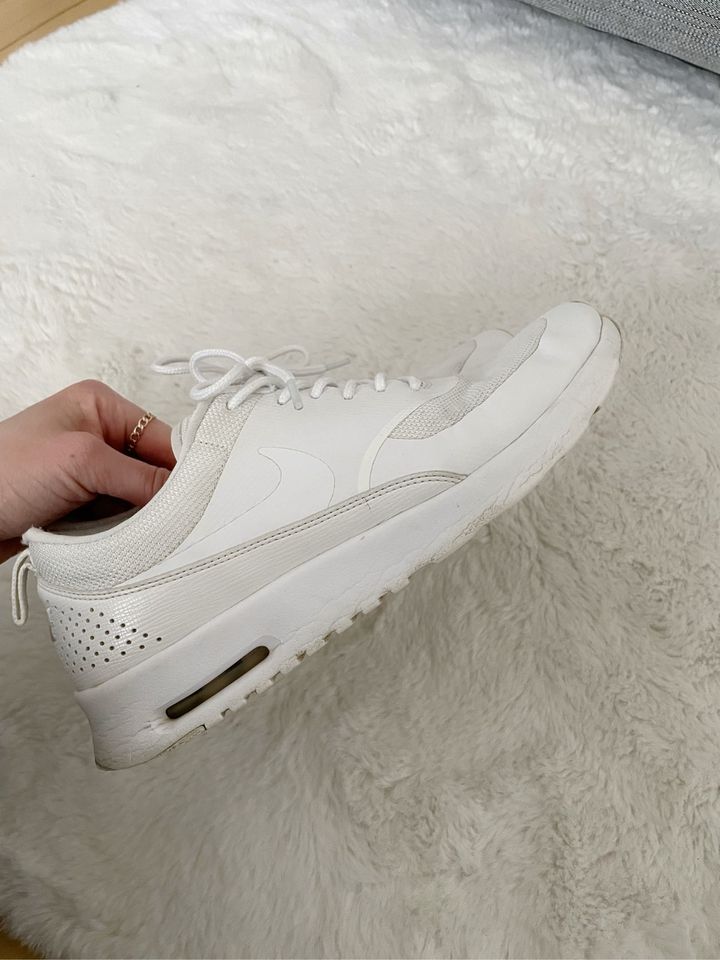 Nike Air Max Thea weiß 40 in Salzkotten