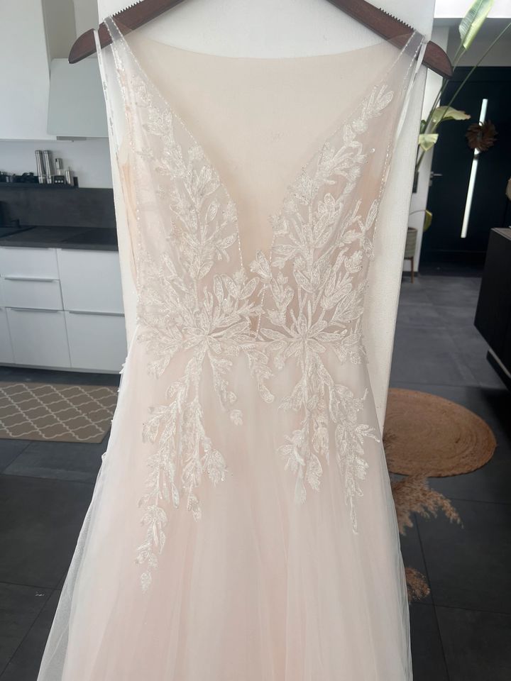 ❤️ Brautkleid Hochzeitskleid tiefer Ausschnitt blush Glitzer in Nürnberg (Mittelfr)