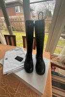 Moncler Stiefel Gr. 39 Friedrichshain-Kreuzberg - Friedrichshain Vorschau