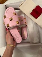 Valentino Rockstud Slides/Sandalen in Rosa *NEU* München - Au-Haidhausen Vorschau