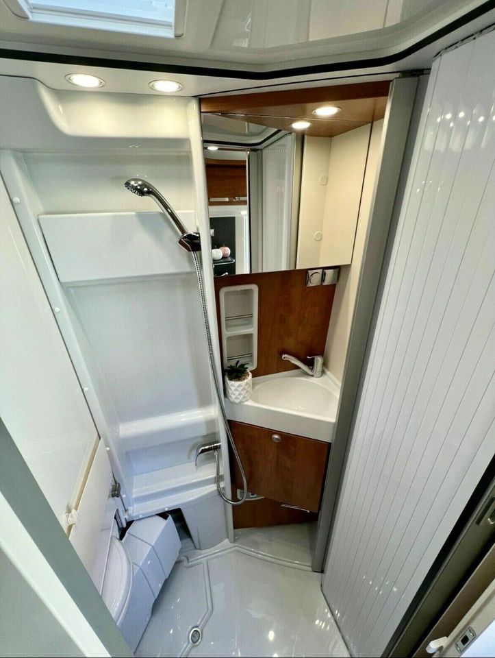 Premium Wohnmobil / Van mieten, Malibu GT Charming 600 DB Skyview in Essen (Oldenburg)