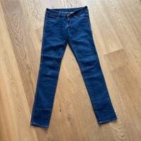 Skinny Jeans in schönem denimblau Berlin - Marzahn Vorschau