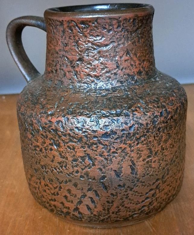 Verschiedene Vasen aus Keramik in Bielefeld