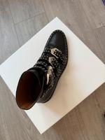 Givenchy Boots Hessen - Wiesbaden Vorschau