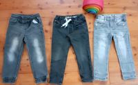 Jeans in 98, 104 s Oliver, hm, lupilu, dehnbarer Bund Bayern - Ergolding Vorschau