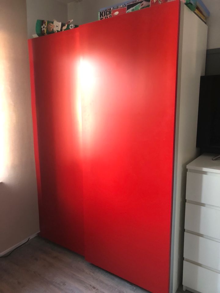 Ikea Pax Türen Schranktüren Schiebetüren rot 201 x 150 je 75 cm in Lippstadt