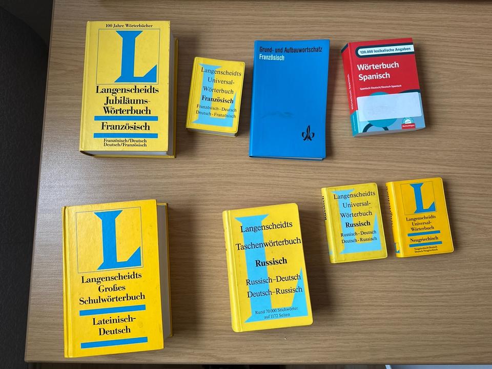 Wörterbücher Englisch Französisch Spanisch Russisch Latein in Waldbrunn