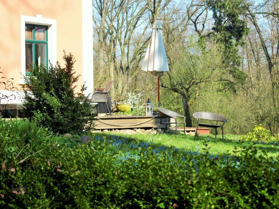 Forsthaus b. Bln, Alleinlage, Terrasse, Sauna, Wandern ab Haus in Garzau-Garzin