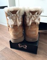 UGG Boots mit Schleife / 37 Bad Doberan - Landkreis - Elmenhorst/Lichtenhagen Vorschau