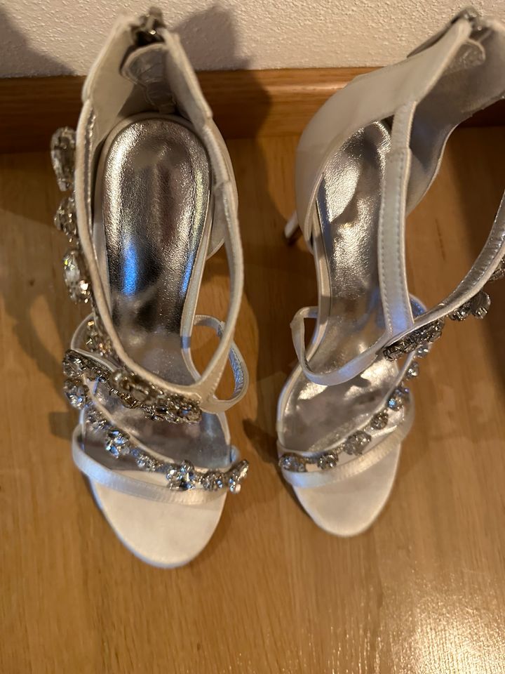 Brautschuhe offen Sandalen Ivory Silber Glitzer Gr: 39 in Teublitz