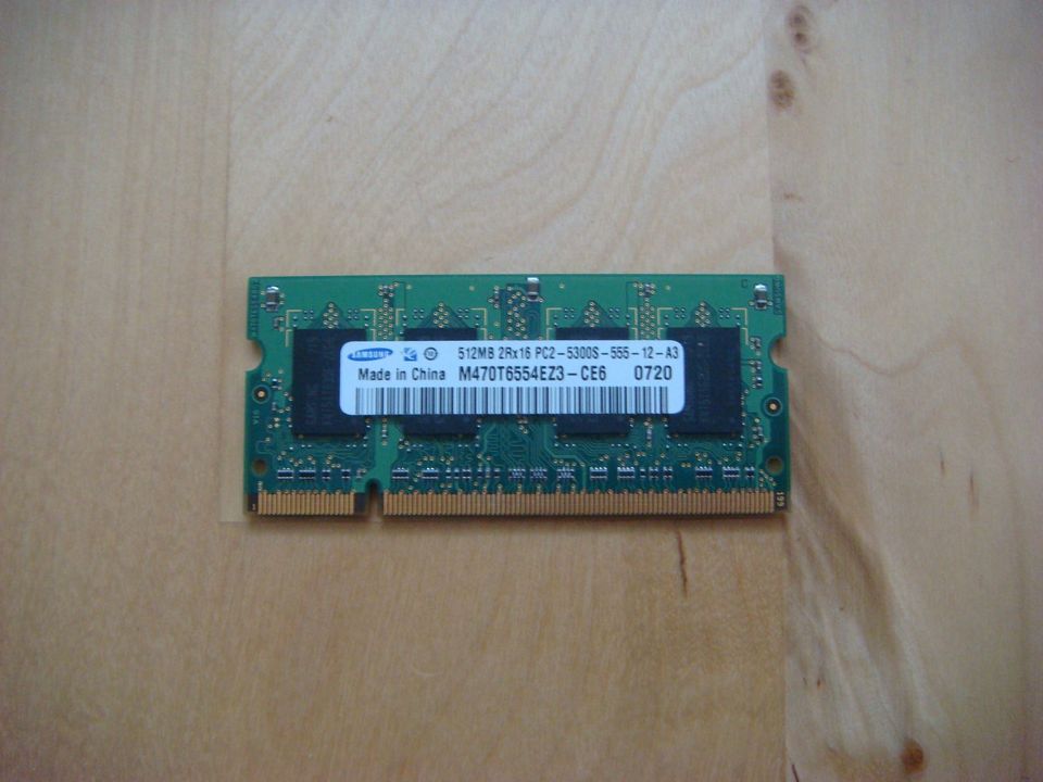 Samsung M470T6554EZ3-CE6 - 512 GB in Guben