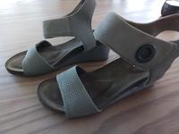 Graue Sandalen von Bullboxer Gr. 38 Bayern - Mömlingen Vorschau