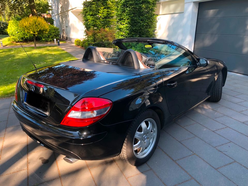 Mercedes SLK 200 Cabrio Kompressor. 1. Hand/Top-Zustand in Bochum