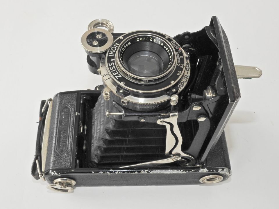 Zeiss-Ikon Super Ikonta 6 x 9 Tessar in Compur Rapid in Merzig