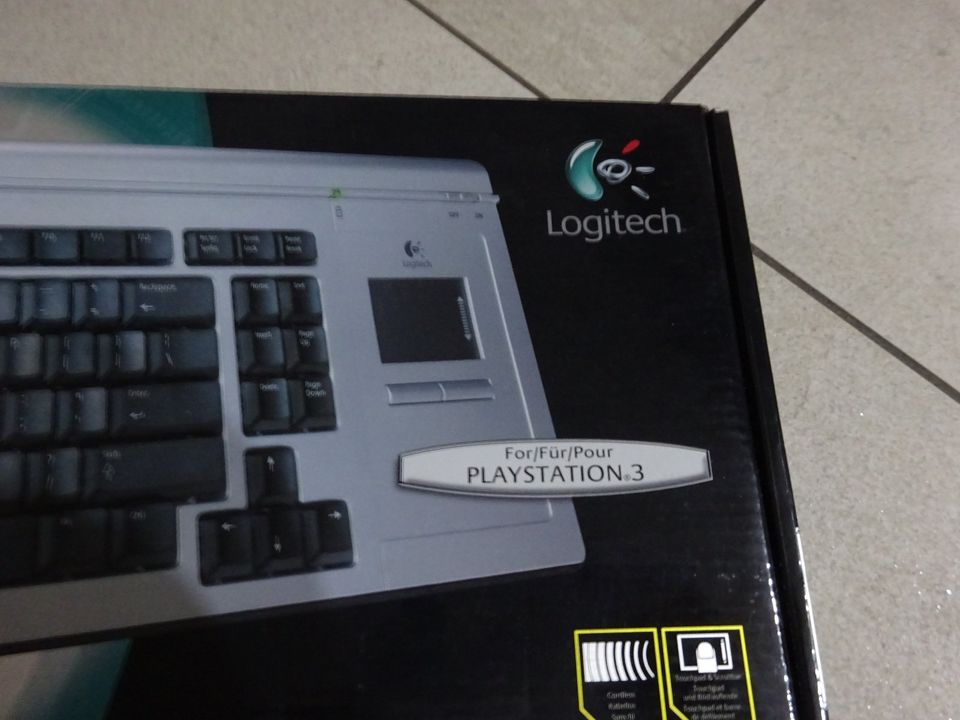 PS 3 Tastatur / Logitech Cordless Mediaboard Pro in Mühlacker