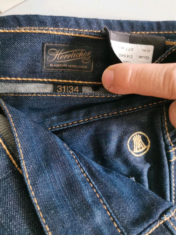 2 x Herren Jeans W:31/L:34 Neu ungetragen in Hamburg