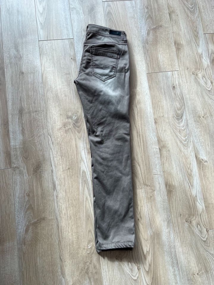 QS by S. Oliver Jeans used Look taupe gr. 36 in Königsbrunn