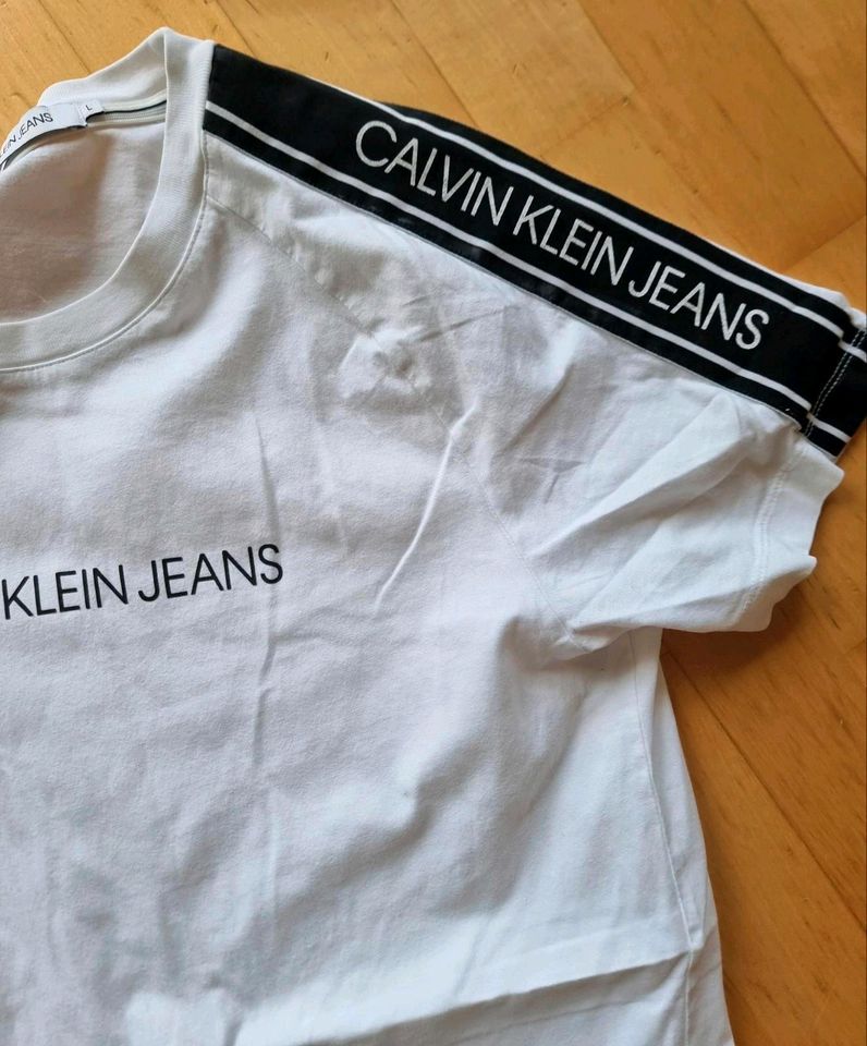 Calvin Klein T- Shirt in Neunkirchen