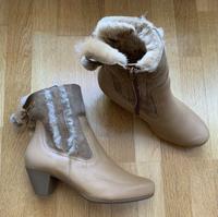 Vitaform Elegance wärmende Damenstiefelette Lammfell Größe 41 NEU München - Allach-Untermenzing Vorschau