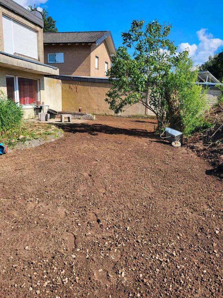 Garten Arbeit und Terrassenplatten kiramik in Düren