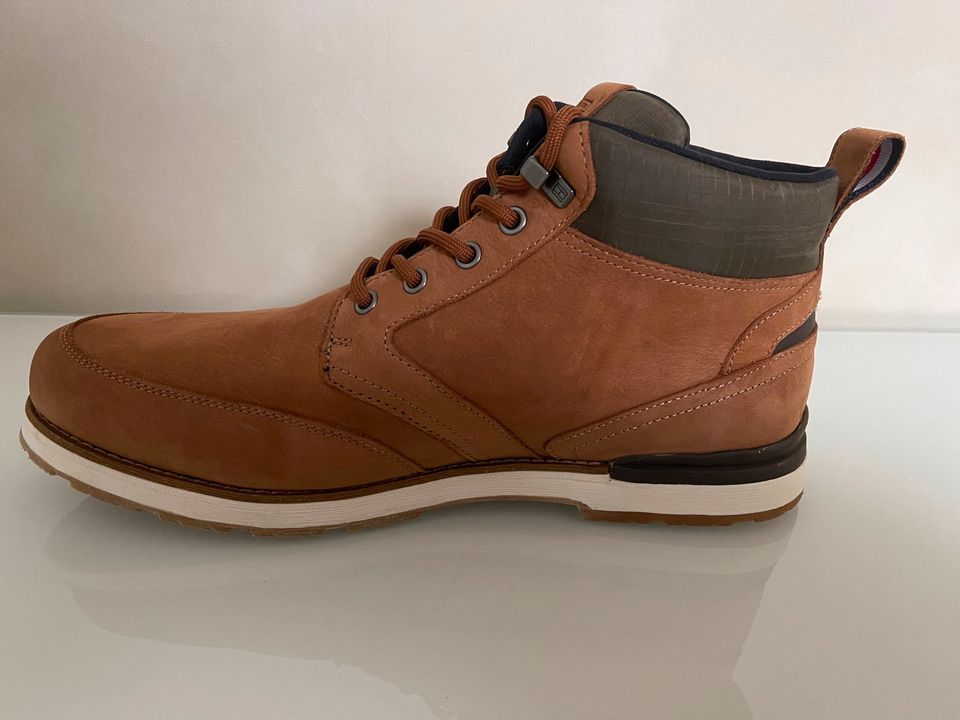 TOMMY HILFIGER Schnürschuhe Outdoor Corporate Mix Boot in Frohburg