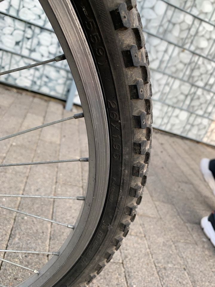 Hattrick ❤️ Mountainbike Fahrrad 26 Zoll - defekt - in Leiferde