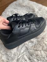 Karl Kani Sneaker Sportschuhe Größe 39 Rostock - Kröpeliner-Tor-Vorstadt Vorschau