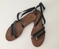 H&M Damen Sommer LEDER Sandalen gekreuzte Riemchen schwarz 38 Hessen - Braunfels Vorschau