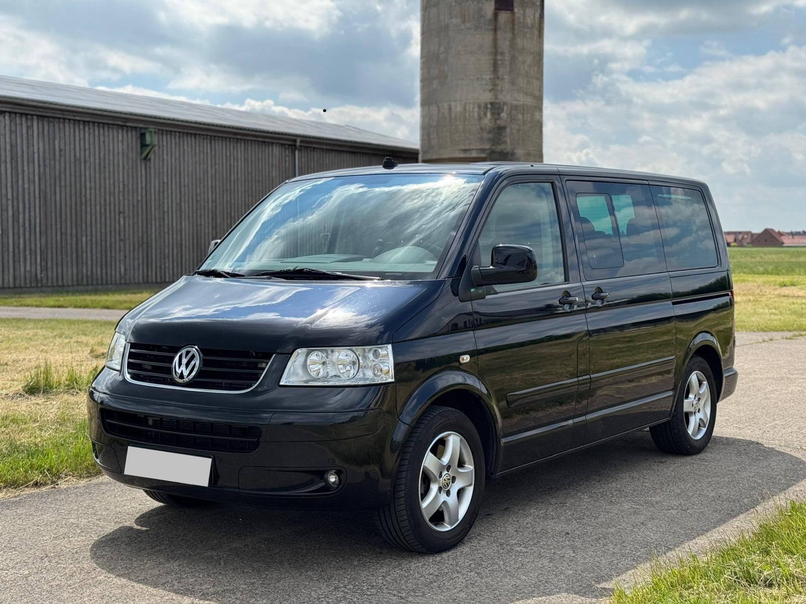 Abbildung des Autos Volkswagen T5 Highline 2…