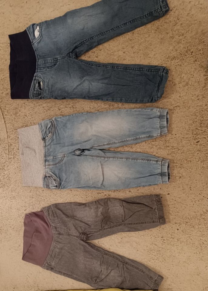 Jeans 86/92 in Friedberg