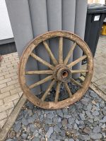 Vintage Wagenrad Holz alt Baden-Württemberg - Kronau Vorschau