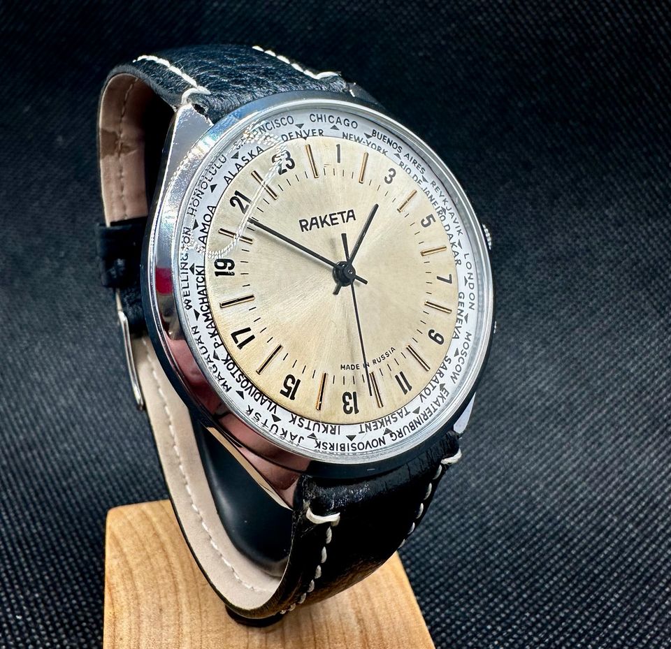 Vintage Raketa Russia Worldtimer 24 Stunden Zifferblatt Herrenuhr in  Nordrhein-Westfalen - Moers | eBay Kleinanzeigen ist jetzt Kleinanzeigen