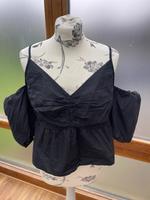 H&M Divided schwarz Cropped Shirt Bluse schulterfrei  Gr. 44 Hessen - Edermünde Vorschau